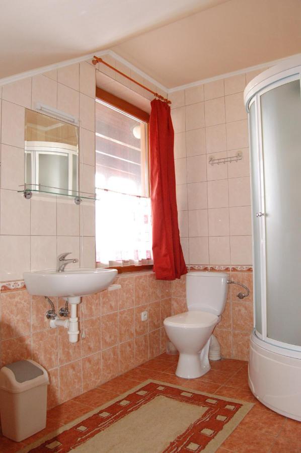 Eder Bed and Breakfast Nesvady Buitenkant foto
